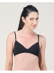 Дамско бюстие в черно 0663 на модел отпред