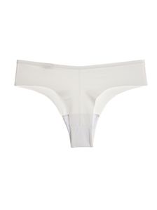 Лазерно изрязани бразилиани в бяло 0716 артикулно отзад