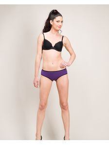 Дамска бразилиана лилаво 0609 на модел