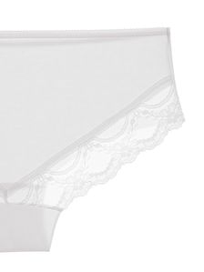 Бели дамски боксерки 0605 детайлна снимка